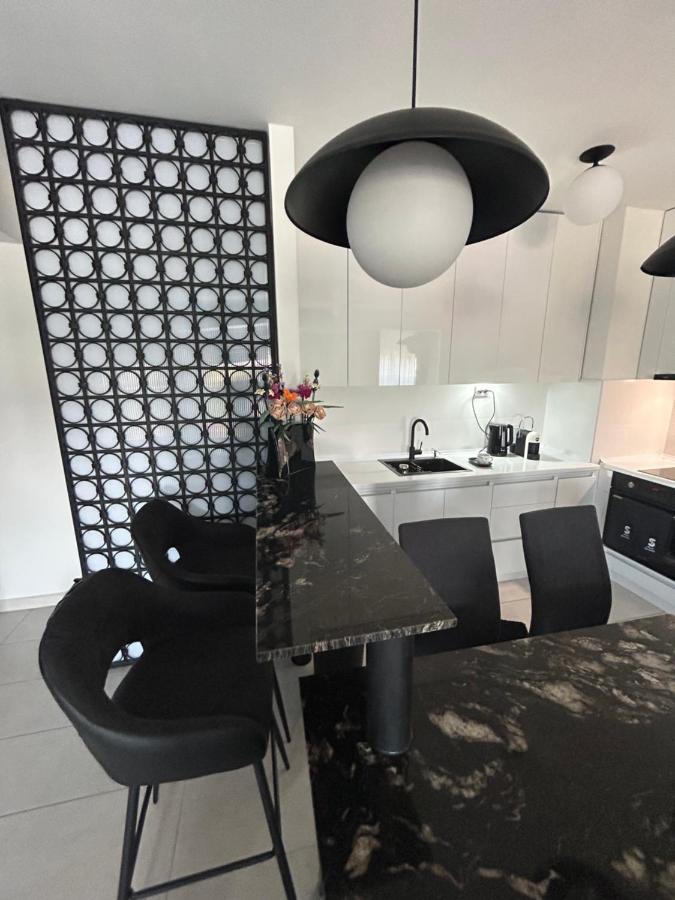 Sandev Apartments Black&White Štip Exteriör bild